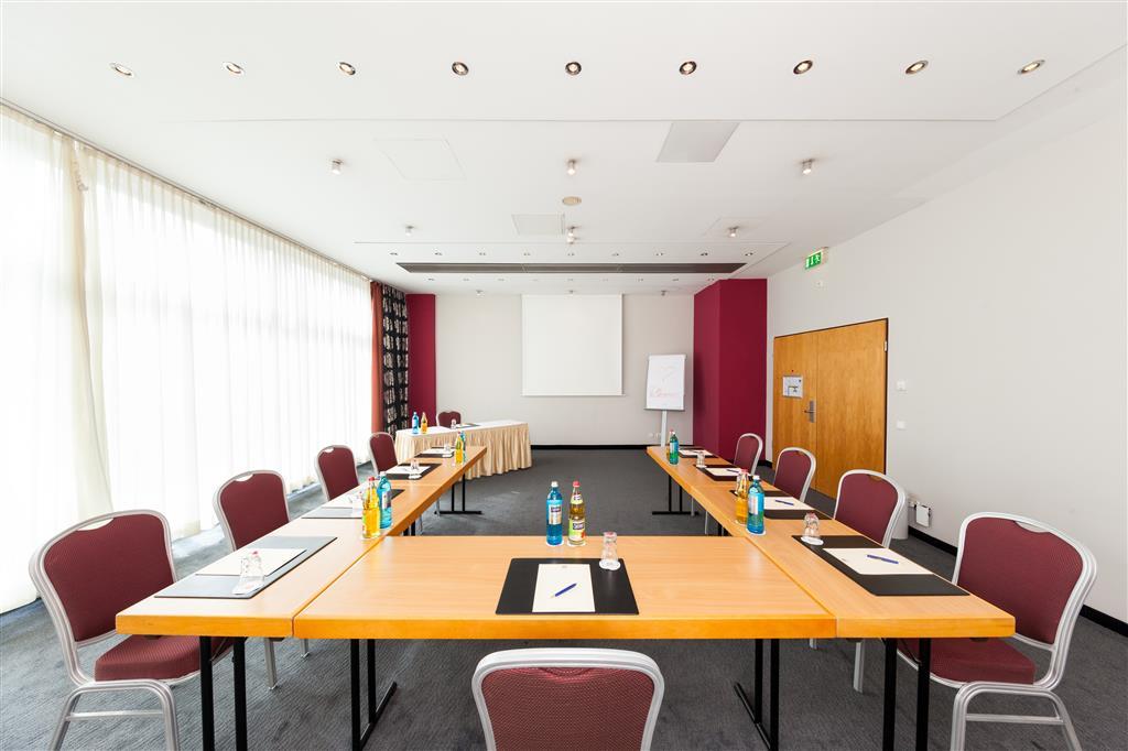 Plaza Premium Koeln Hotel Bagian luar foto