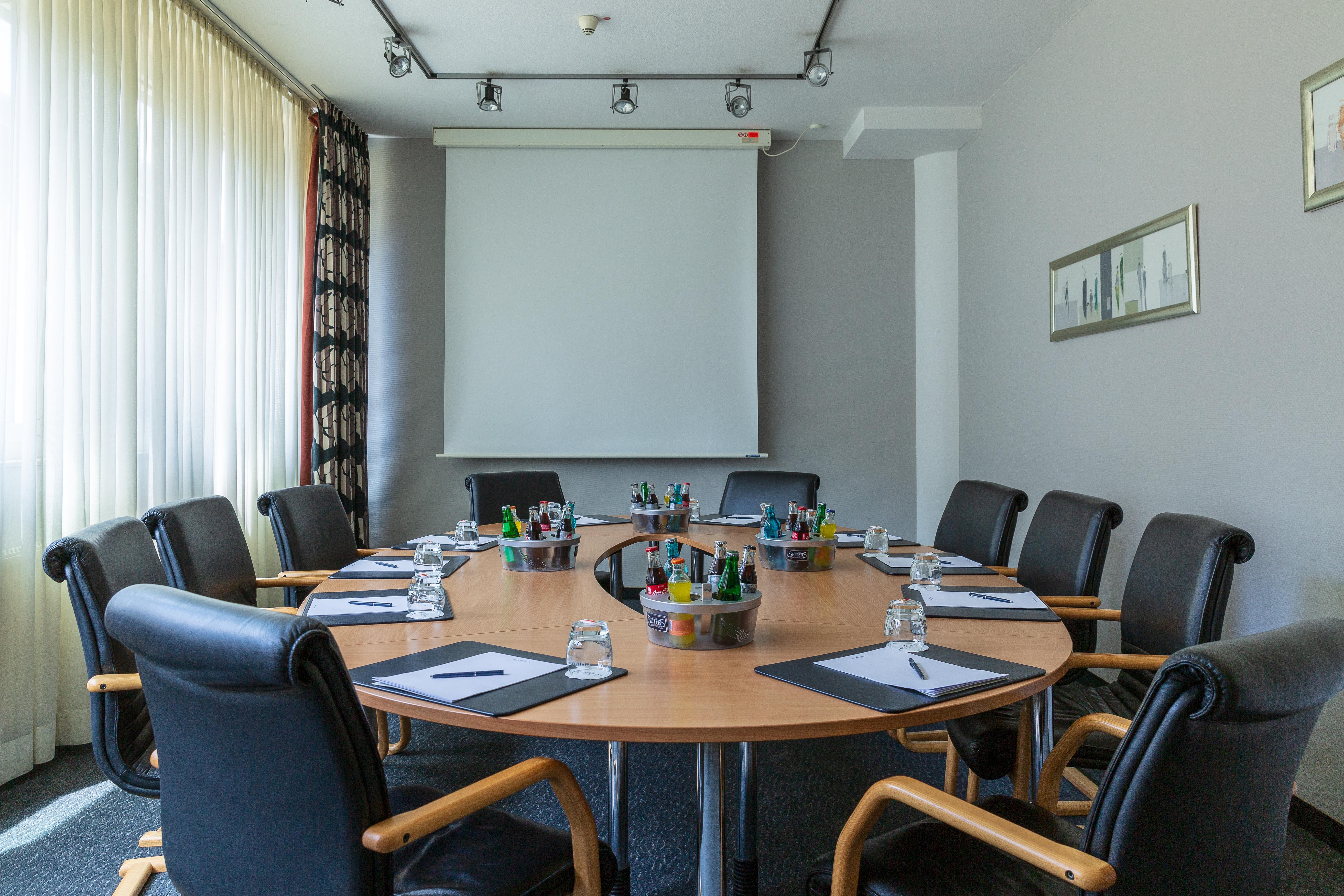 Plaza Premium Koeln Hotel Bagian luar foto