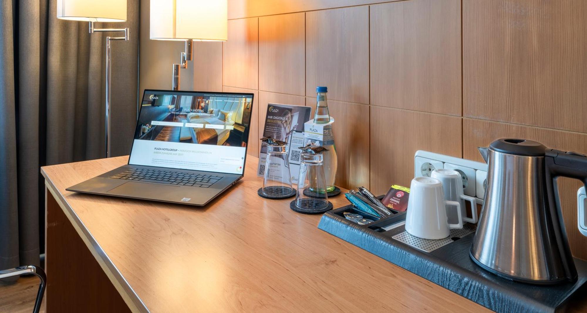 Plaza Premium Koeln Hotel Bagian luar foto