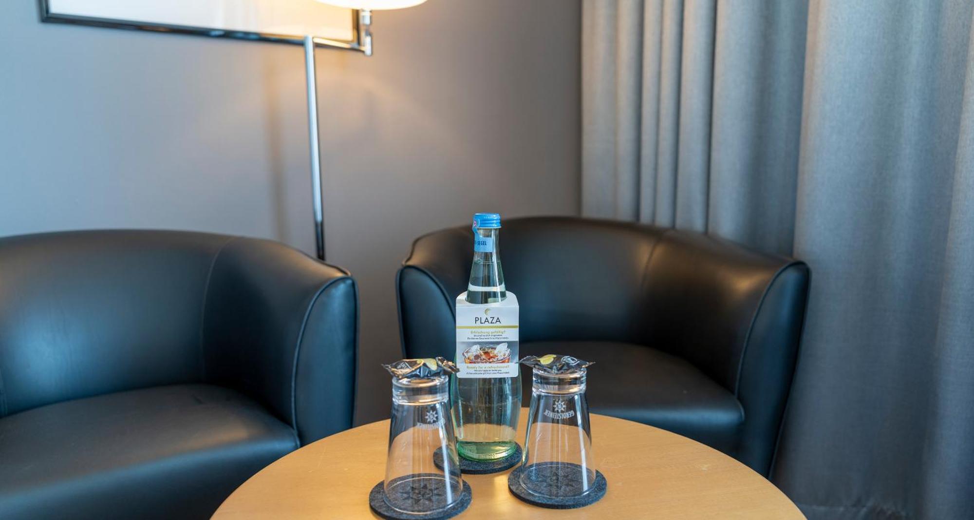 Plaza Premium Koeln Hotel Bagian luar foto